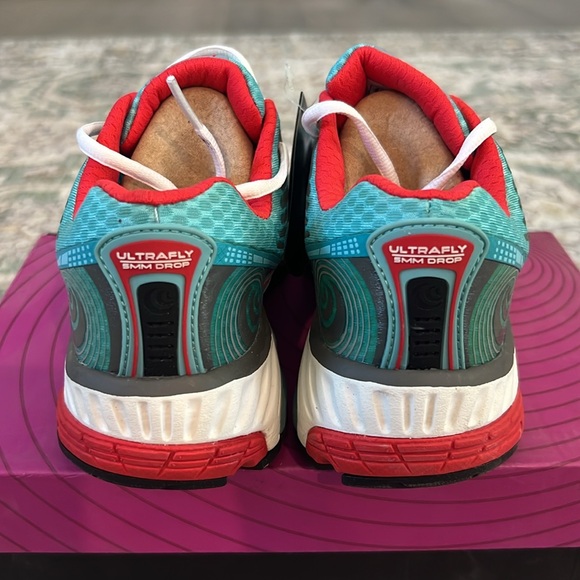 Topo Athletic shoes size 6 - Picture 5 of 8